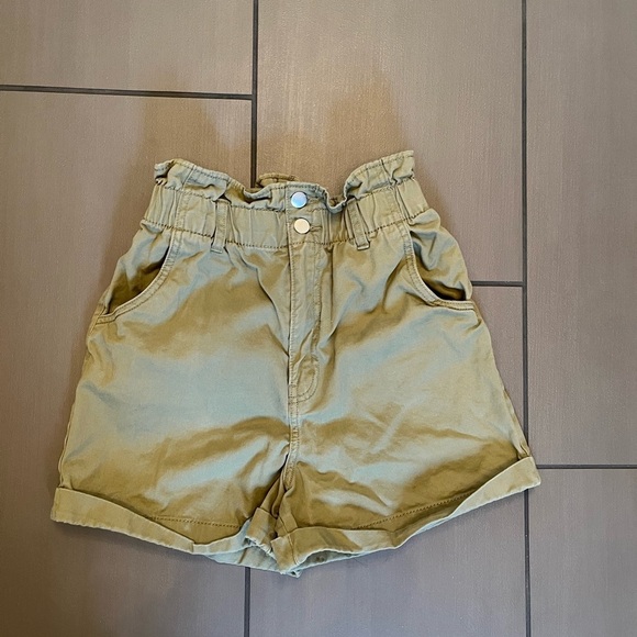 H&M Cotton Paper Bag Shorts - Picture 3 of 7